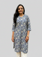 Gayatri Blue Cotton Straight Kurta