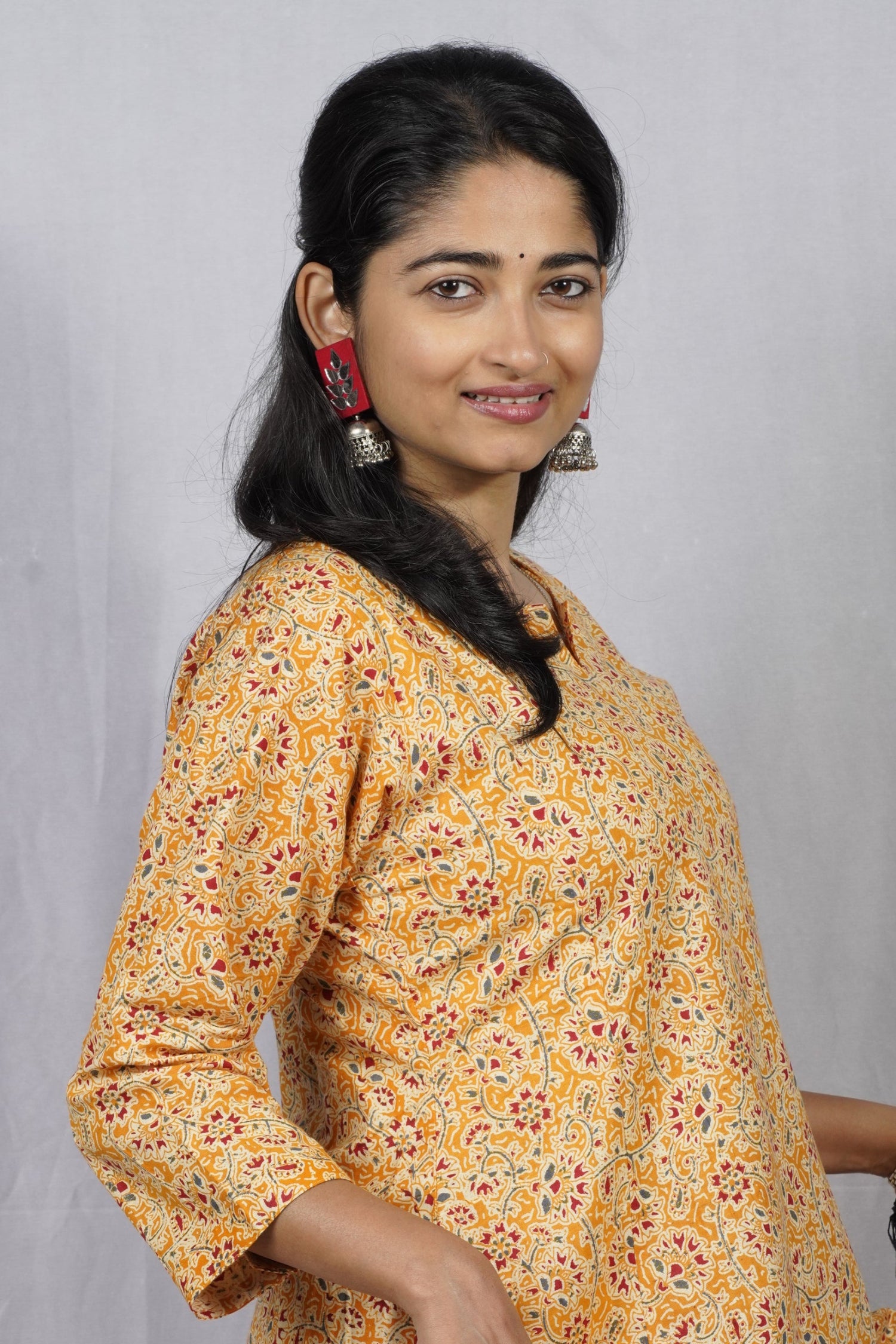 Ruhi Yellow Cotton Kali Kurta