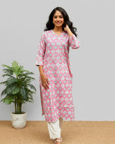 Gayatri Pink Cotton Straight Kurta