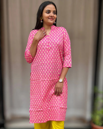 Rutvi Pink Cotton Straight Kurta