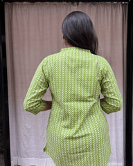 Girija Green Cotton Short Top Kurti