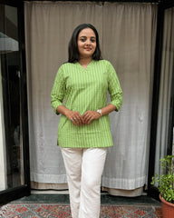 Girija Green Cotton Short Top Kurti