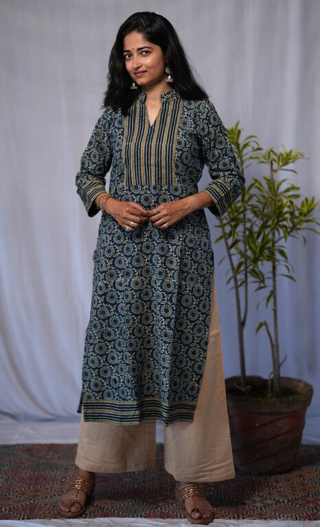 Eshana Ajrakh Cotton Blue Straight Kurta