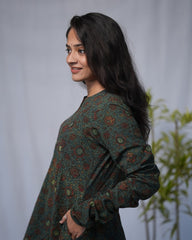 Aarvi Ajrakh Cotton Green Chudi Sleeves Kali Kurta