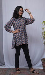 Neela Dabu Black Cotton Short Top Kurti