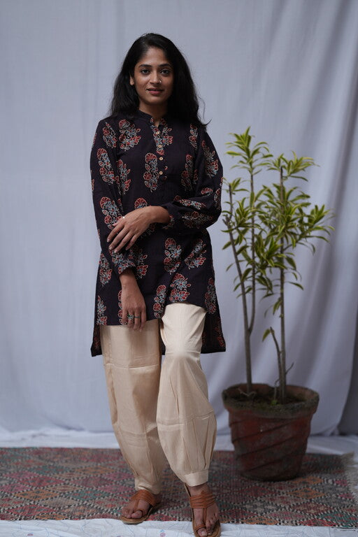 beige cotton silk pant     