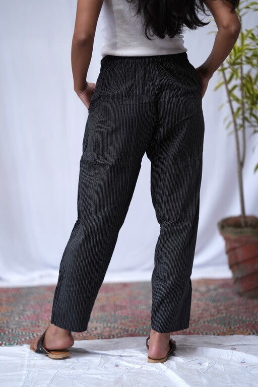 Katha Black Relaxed Pants