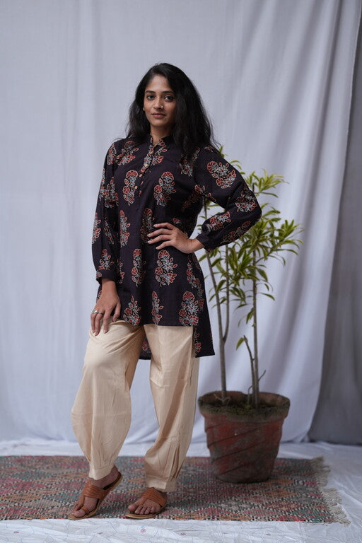 beige cotton silk pant     