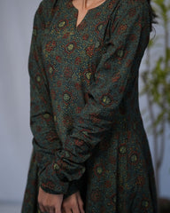 Aarvi Ajrakh Cotton Green Chudi Sleeves Kali Kurta