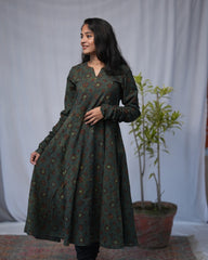 Aarvi Ajrakh Cotton Green Chudi Sleeves Kali Kurta