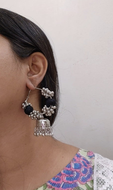 black hoop earrings      