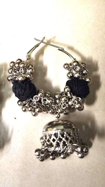 black hoop earrings      