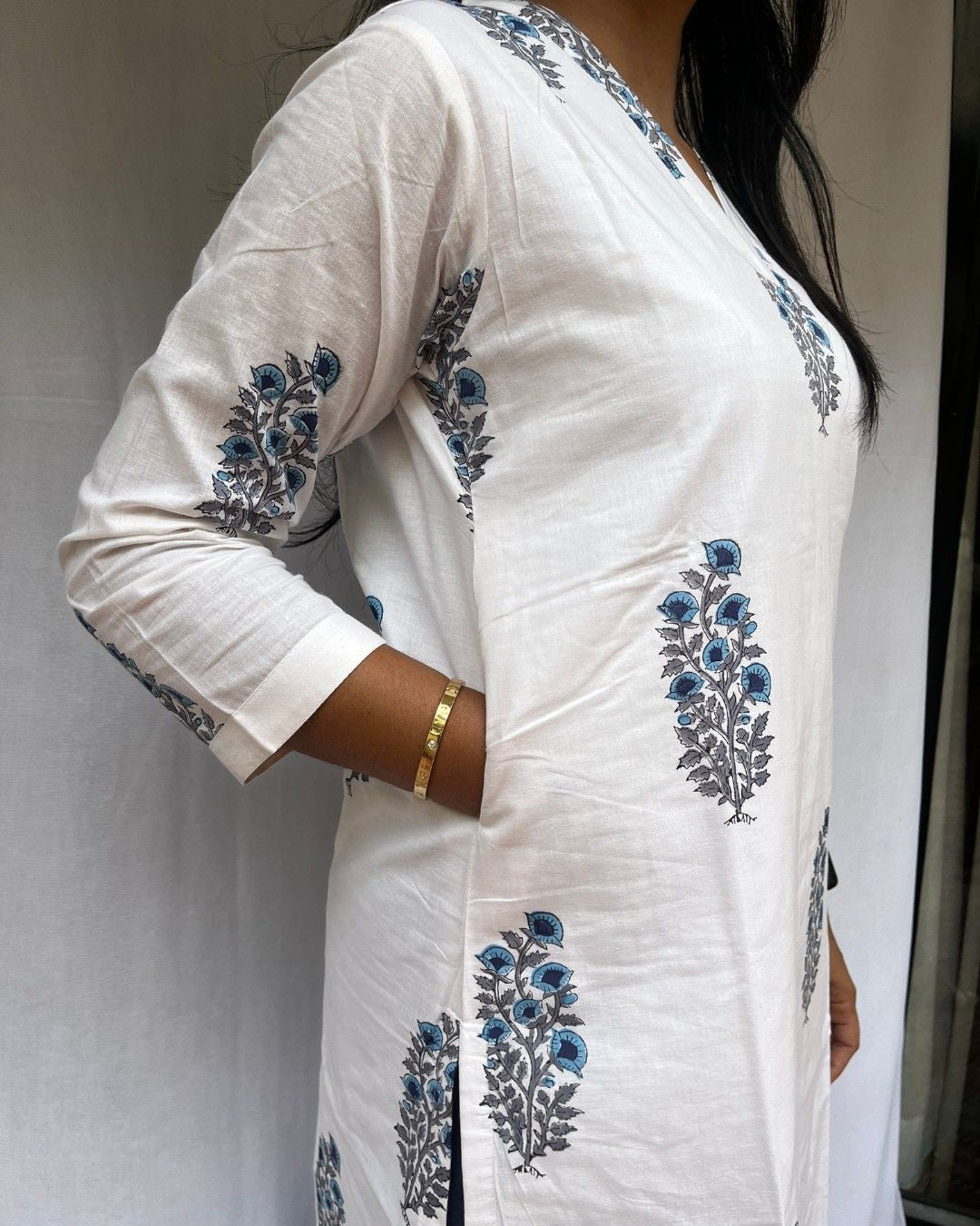handblock blue butta cotton straight kurta   