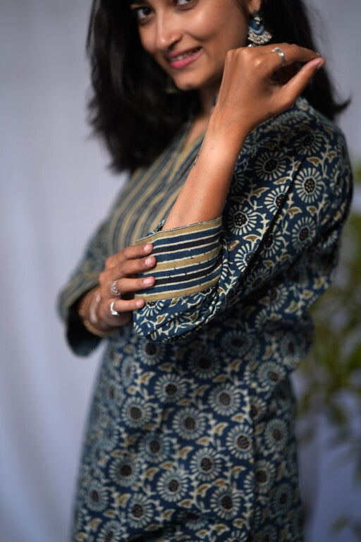 Eshana Ajrakh Cotton Blue Straight Kurta