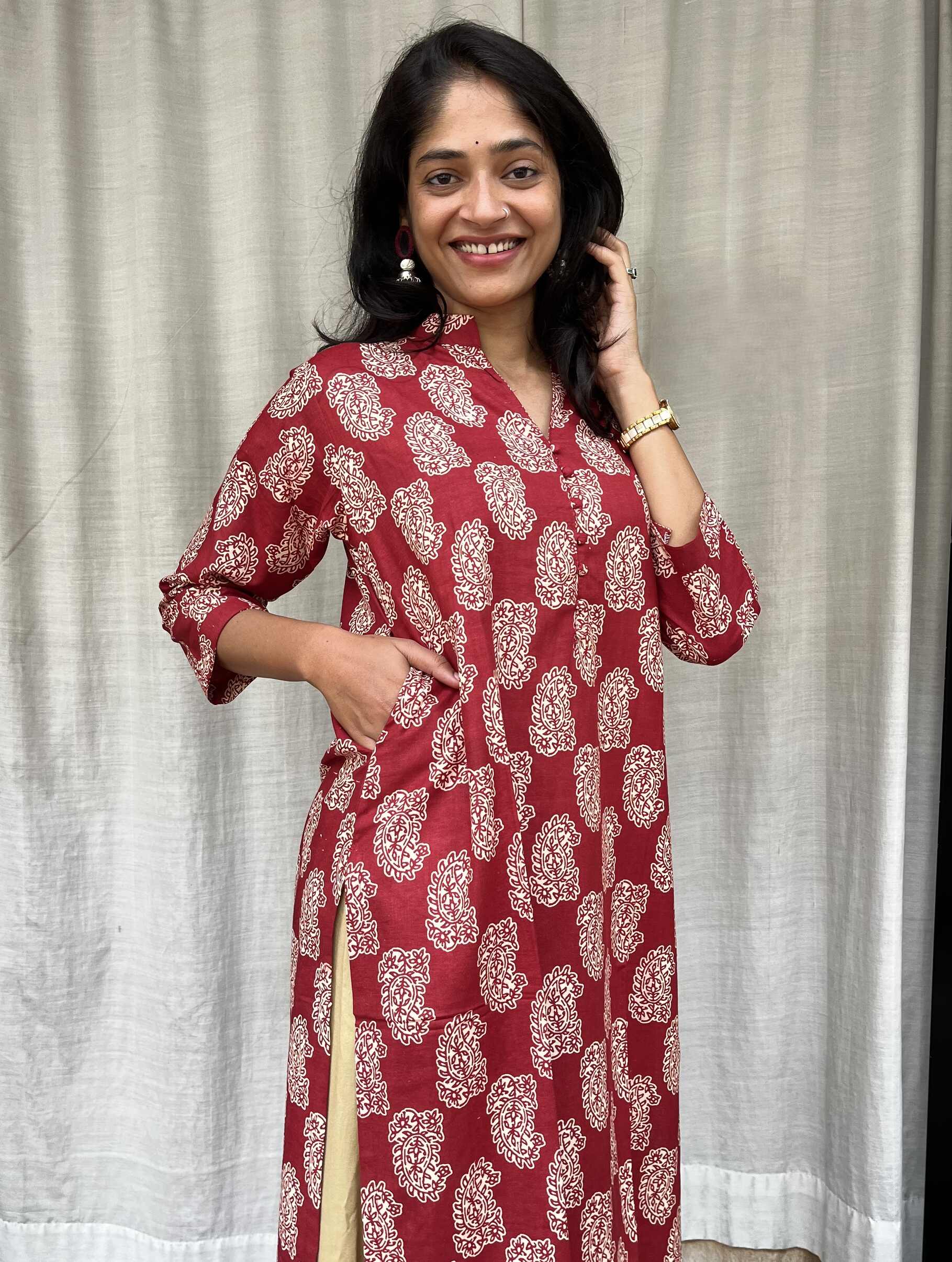 Rutvi Maroon Cotton Straight Kurta