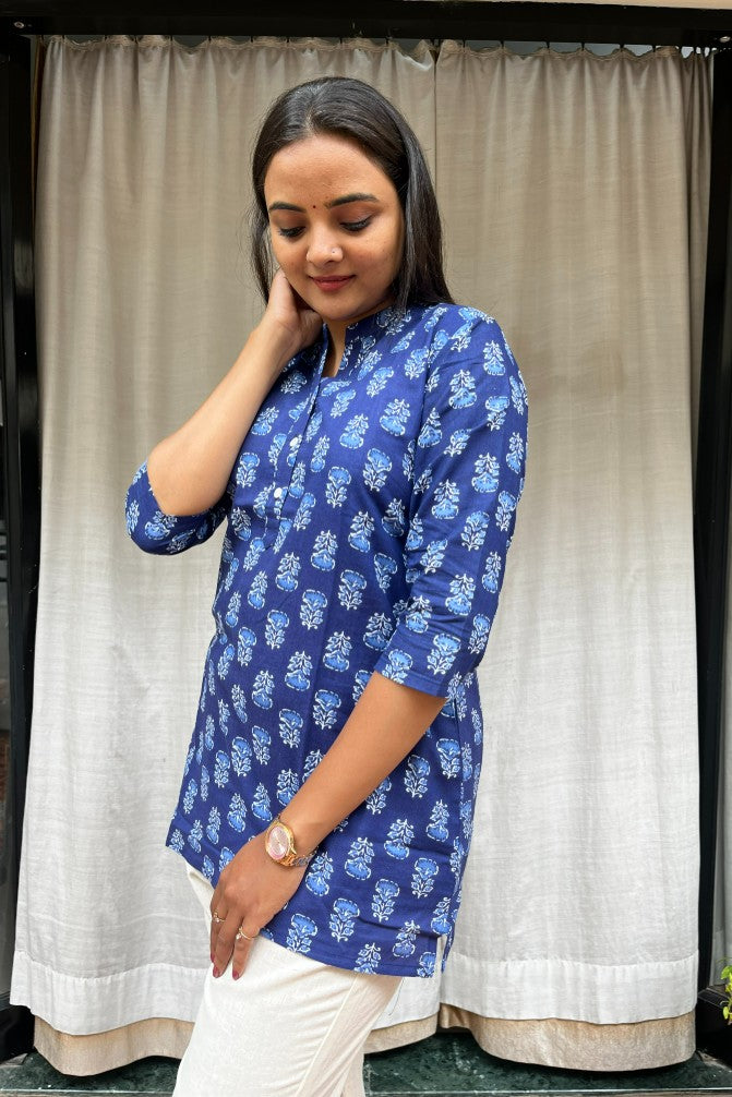 Sakti Blue Cotton Short Top Kurti. Hip covering for every day wear 