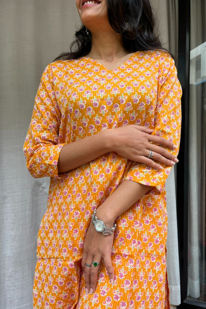 Gayatri Yellow Cotton Straight Kurta
