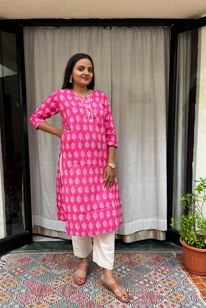 Radha Pink Cotton Straight Kurta