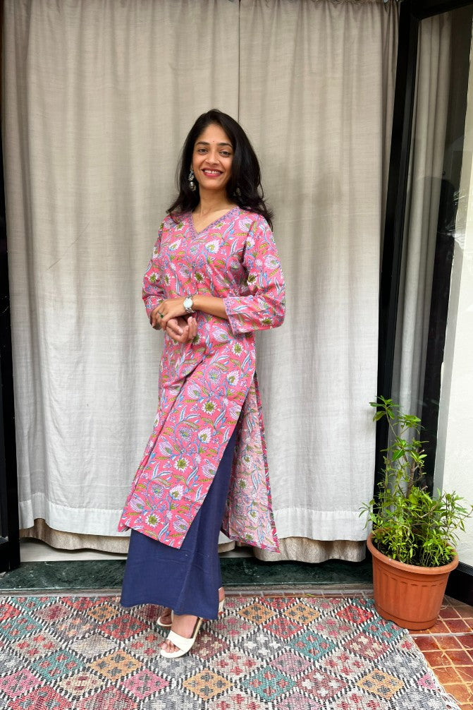 Ganga Pink Cotton Straight Kurta