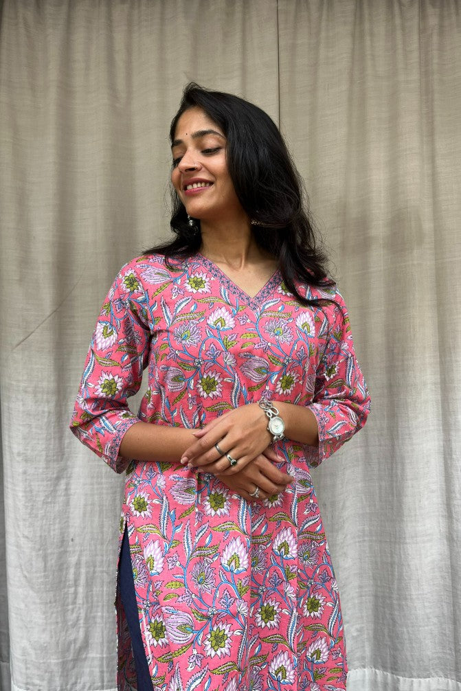 Ganga Pink Cotton Straight Kurta