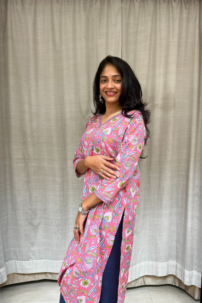 Ganga Pink Cotton Straight Kurta