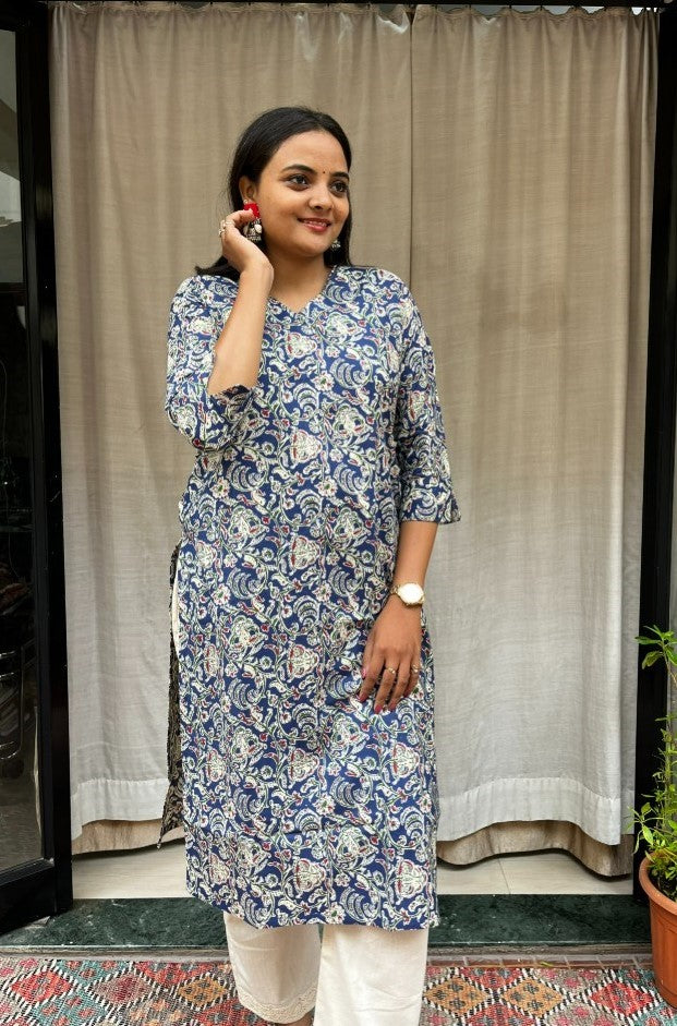 Gayatri Blue Cotton Straight Kurta