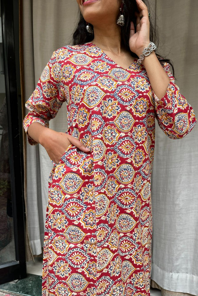 Radha Red Cotton Straight Kurta