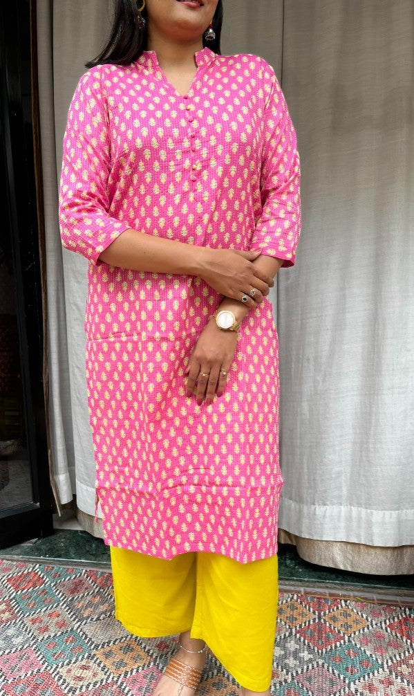 Rutvi Pink Cotton Straight Kurta