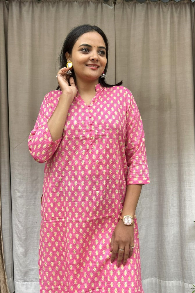 Rutvi Pink Cotton Straight Kurta