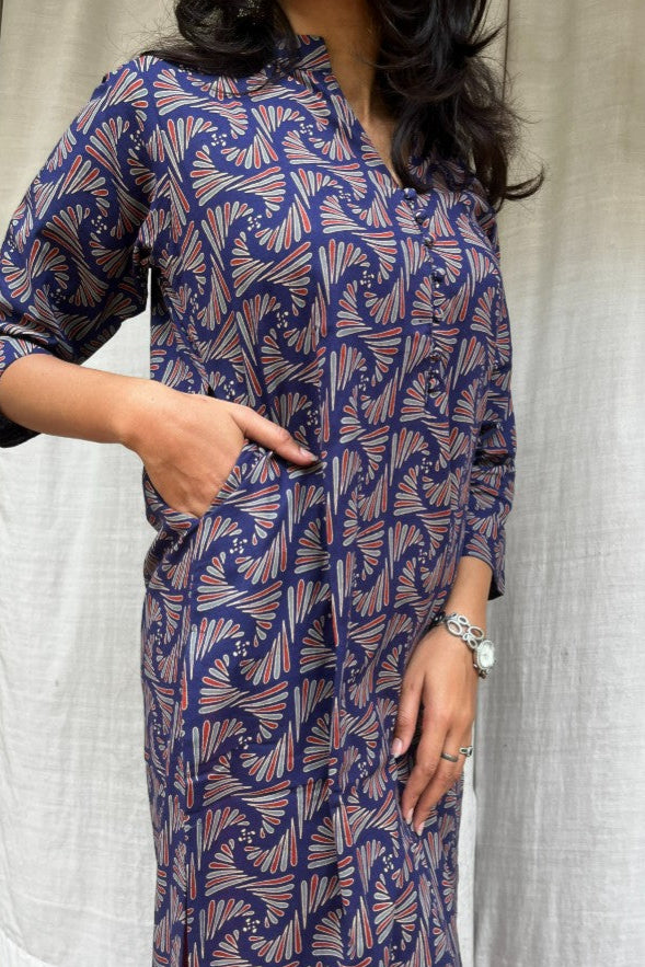 Rutvi Blue Cotton Straight Kurta