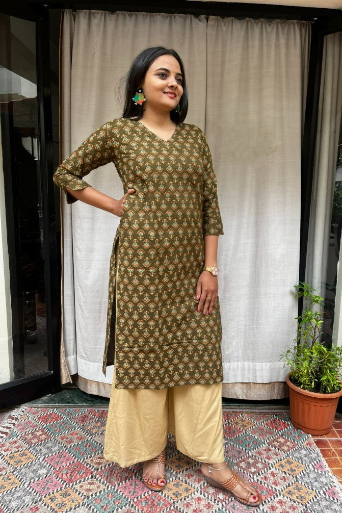 Radha Green Cotton Straight Kurta