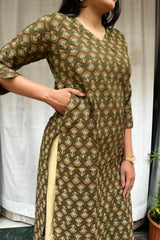 Radha Green Cotton Straight Kurta