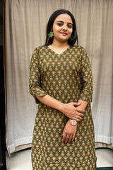 Radha Green Cotton Straight Kurta