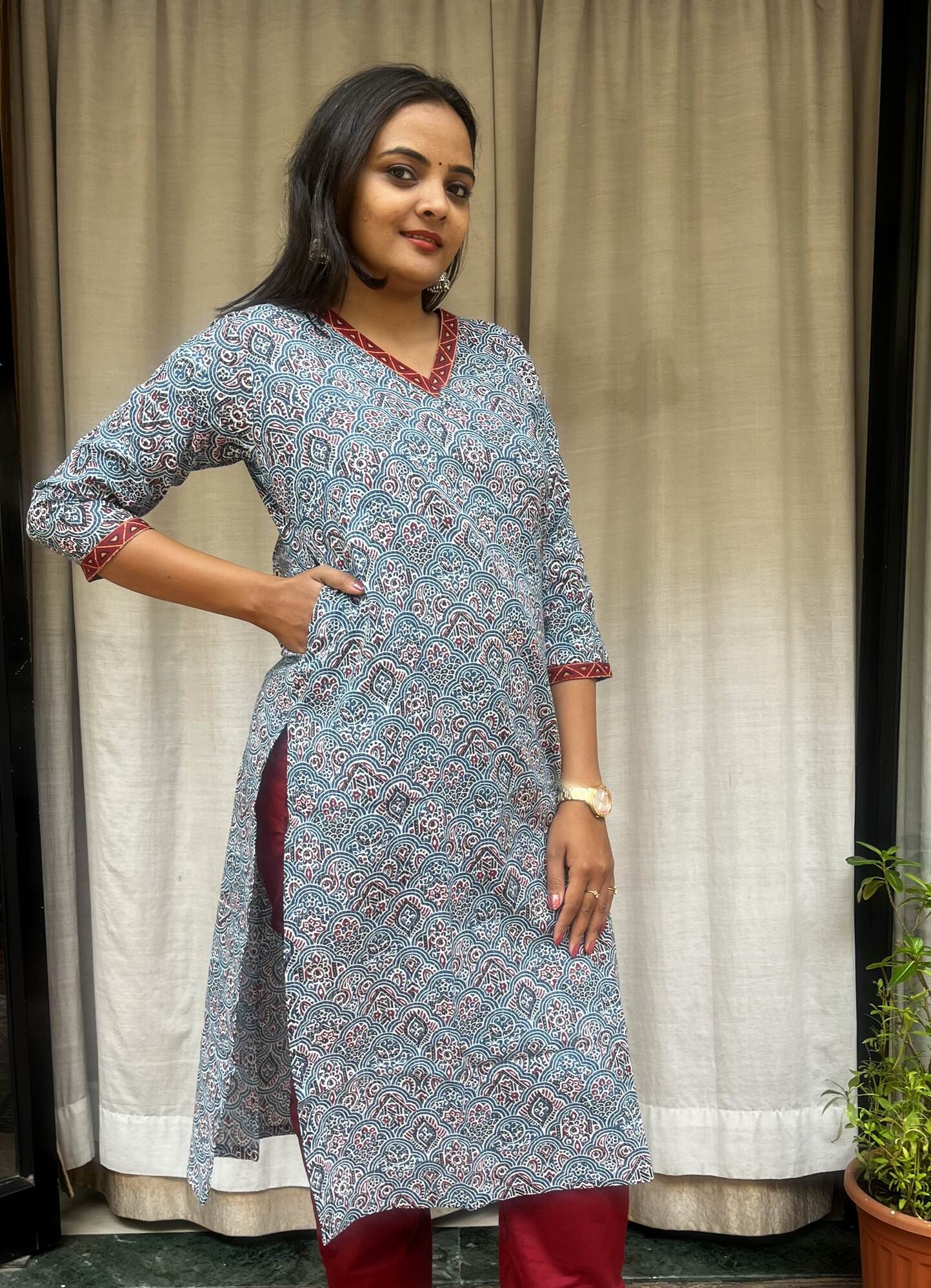 Radha Blue Cotton Straight Kurta