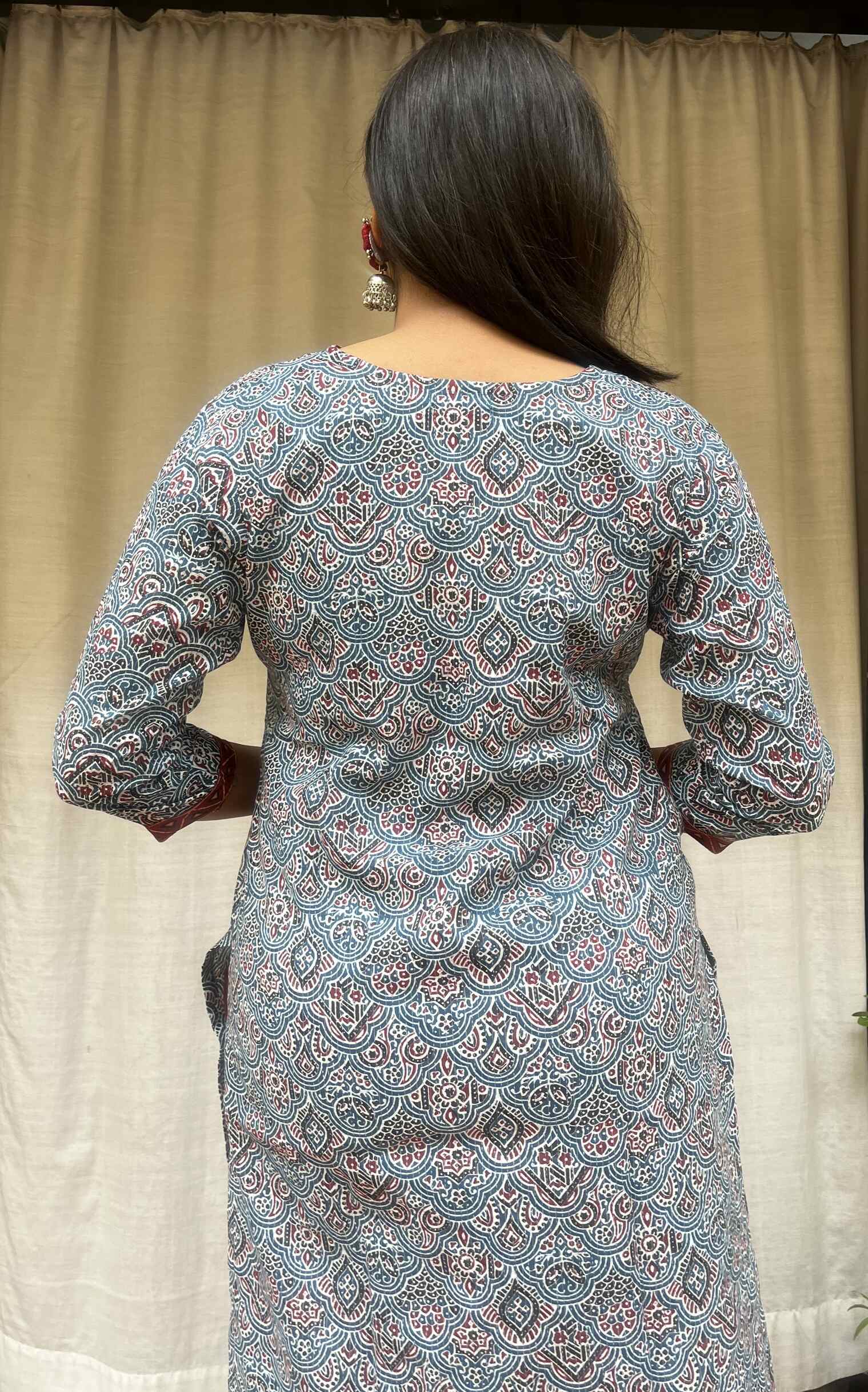Radha Blue Cotton Straight Kurta