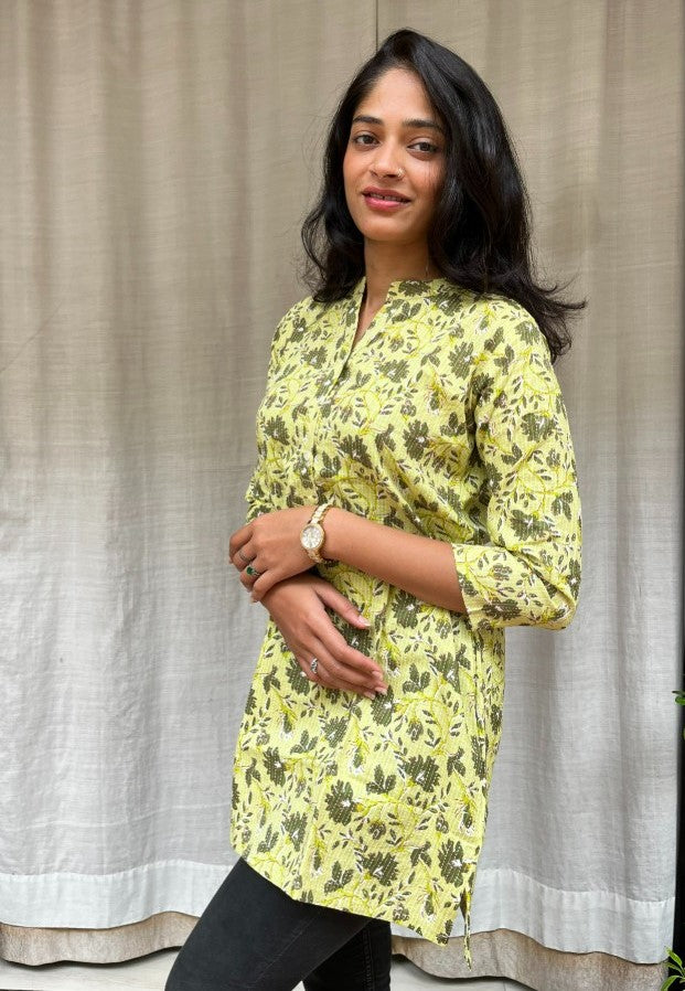 Sakti Green Cotton Short Top Kurti