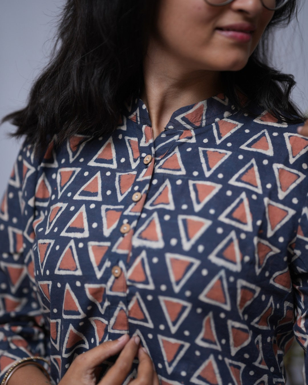 dabu black cotton short top    