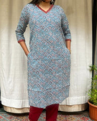 Radha Blue Cotton Straight Kurta