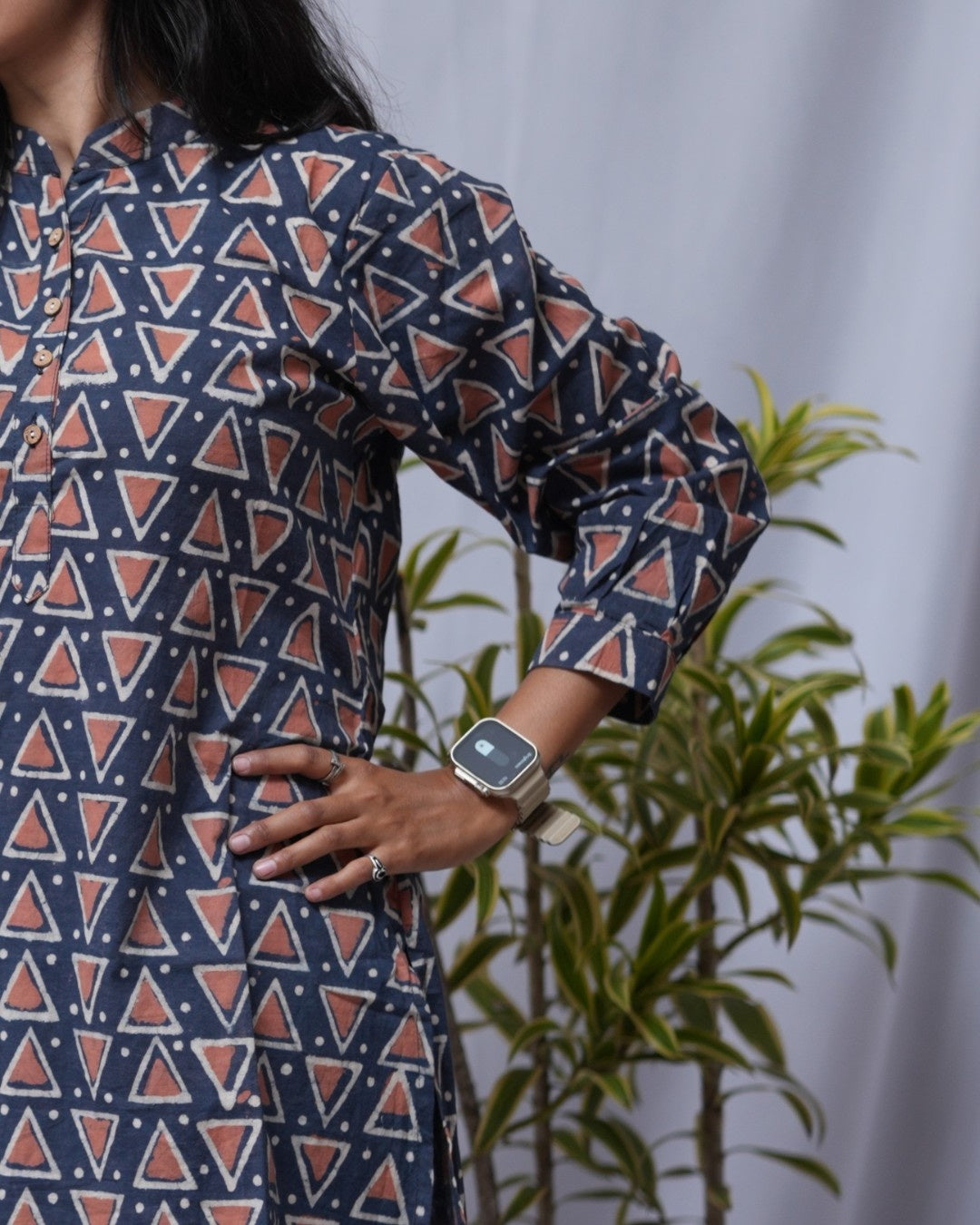 dabu black cotton short top    