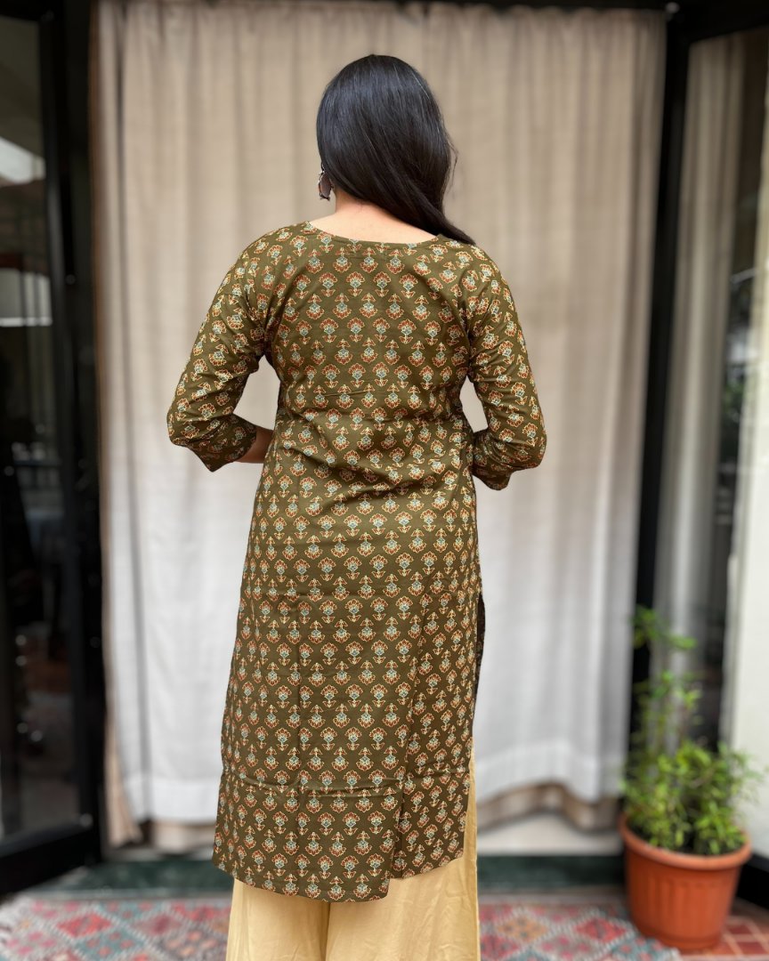 Radha Green Cotton Straight Kurta