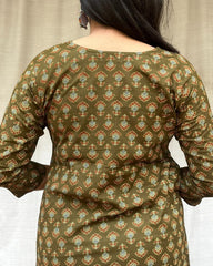 Radha Green Cotton Straight Kurta