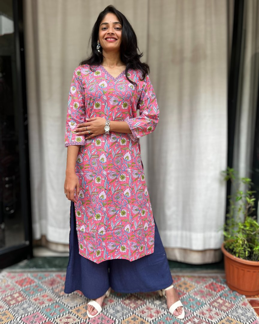 Ganga Pink Cotton Straight Kurta