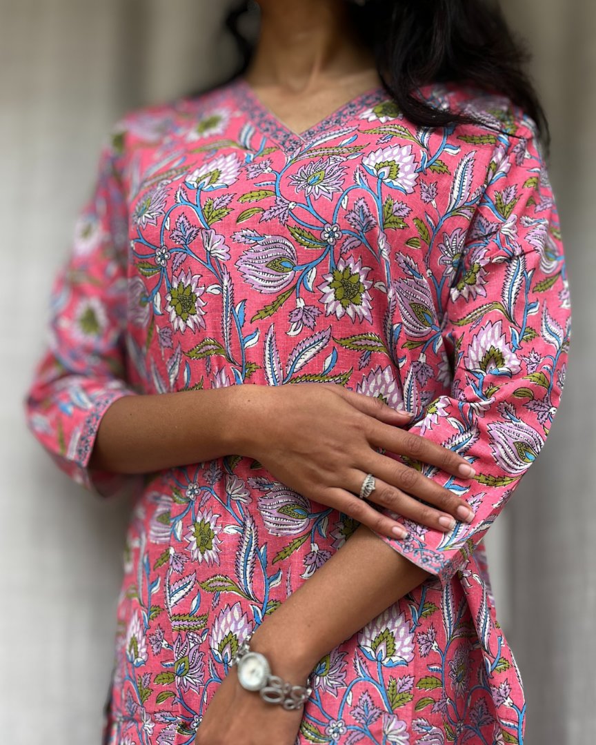 Ganga Pink Cotton Straight Kurta