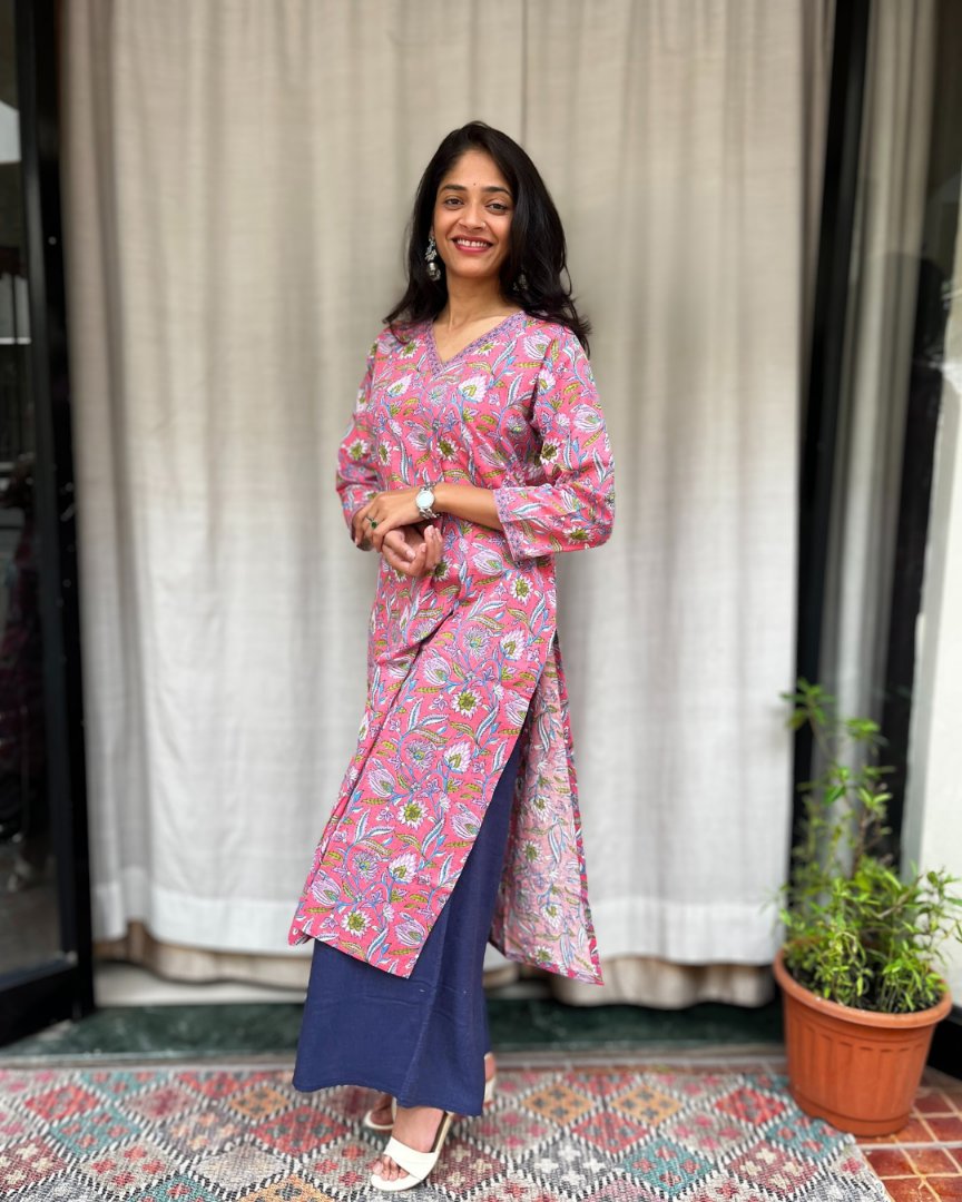 Ganga Pink Cotton Straight Kurta
