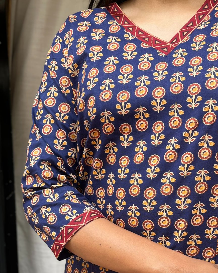 Ganga Blue Cotton Straight Kurta