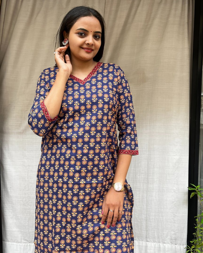 Ganga Blue Cotton Straight Kurta
