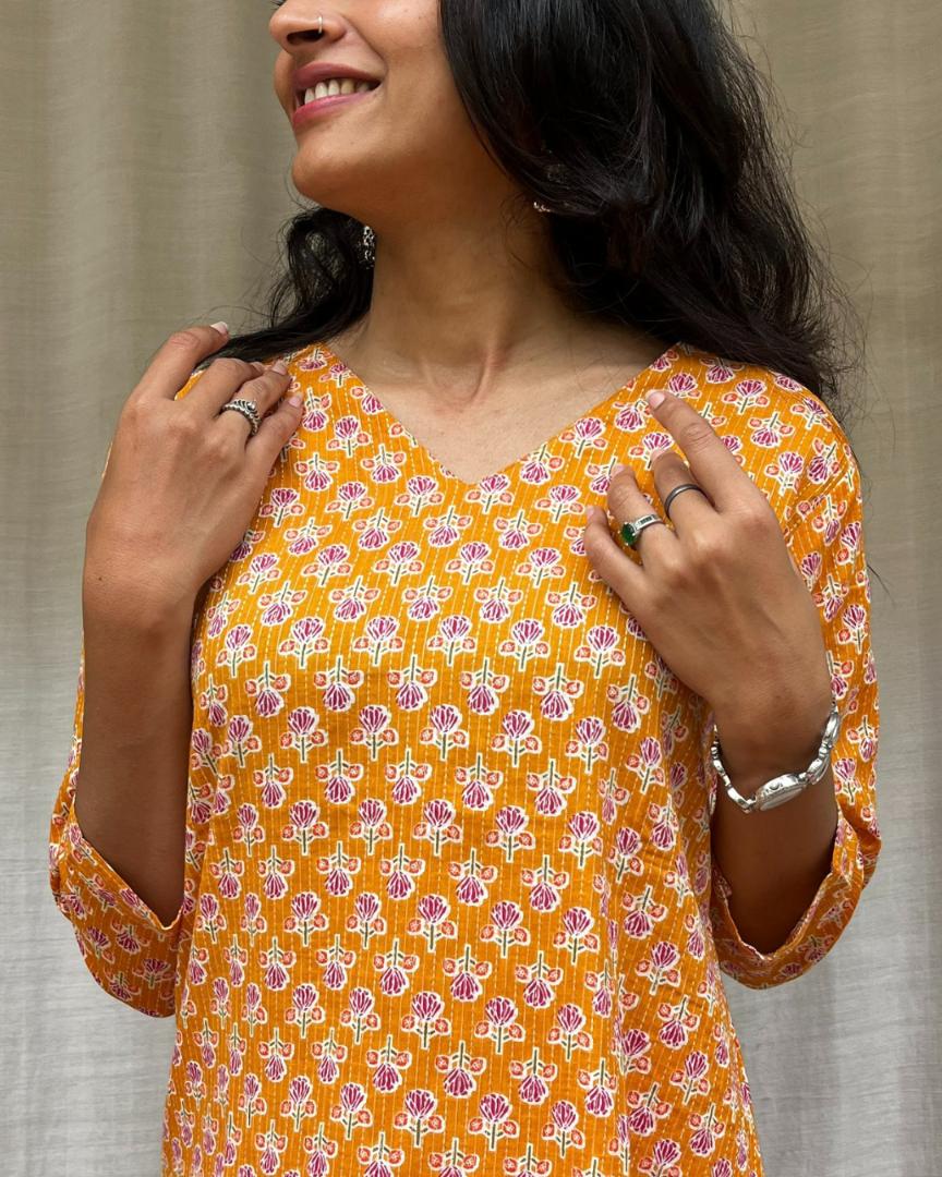 Gayatri Yellow Cotton Straight Kurta