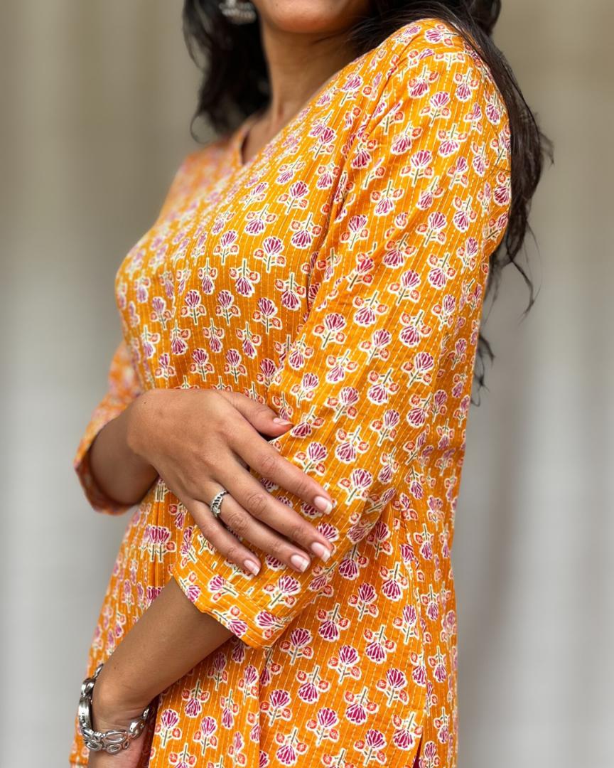 Gayatri Yellow Cotton Straight Kurta