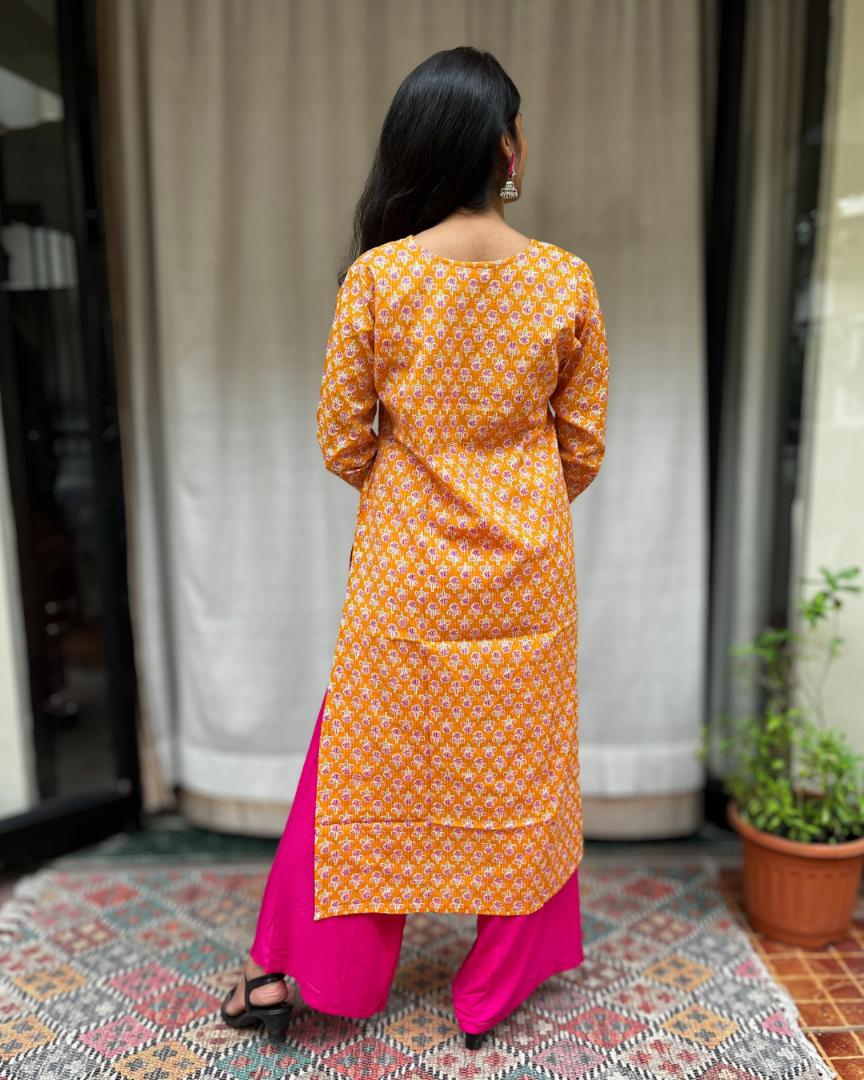 Gayatri Yellow Cotton Straight Kurta