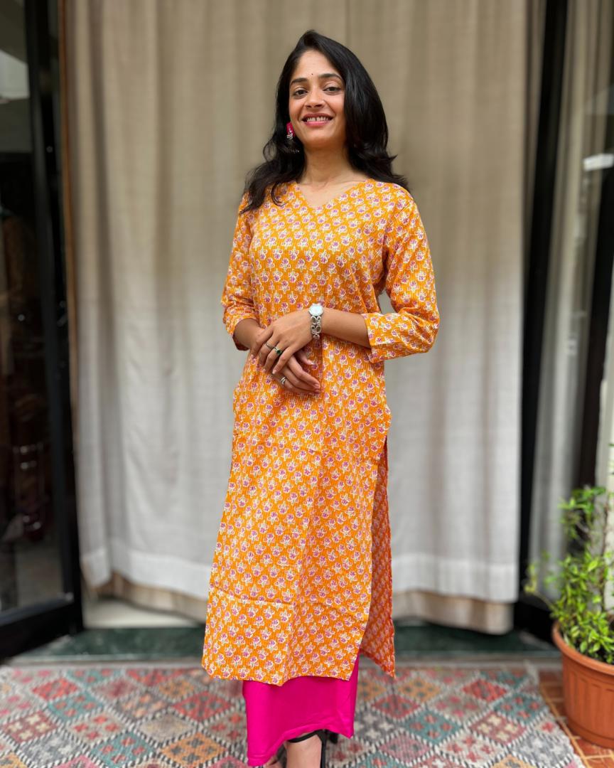 Gayatri Yellow Cotton Straight Kurta